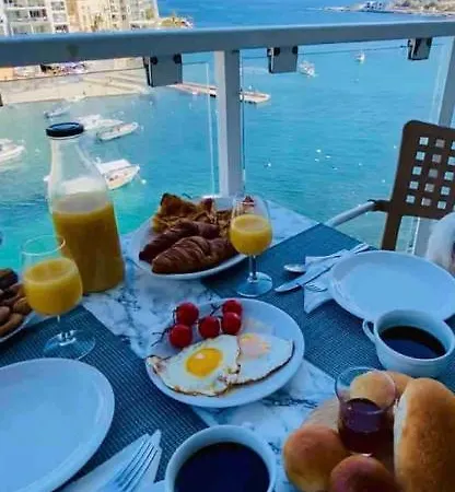 Проживание в семье Spinola Bay View