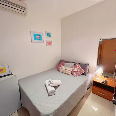 Проживание в семье Spinola Bay View *