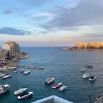 홈스테이 Spinola Bay View *